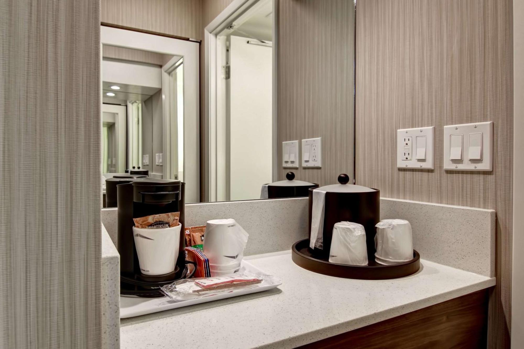 Hampton Inn & Suites By Hilton Calgary-Airport Luaran gambar